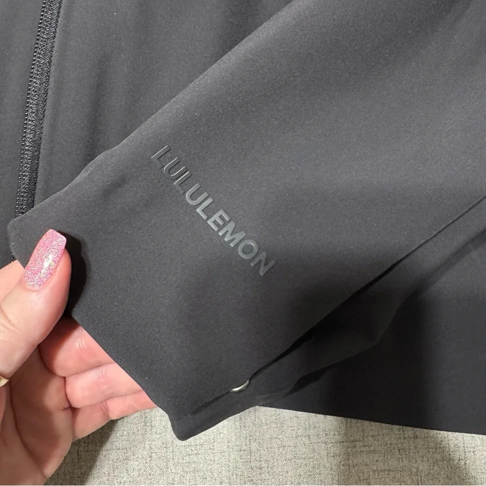 Lululemon RepelShell Cinch Back Rain Jacket Waterproof Windproof Velour Lined 12 - Picture 12 of 13